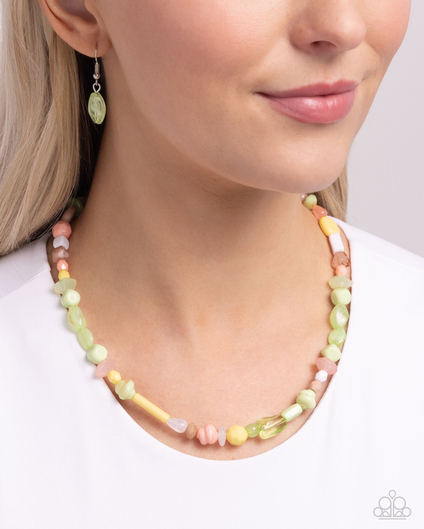 Colored Can-Can Paparazzi Accessories Necklace with Earrings - Green