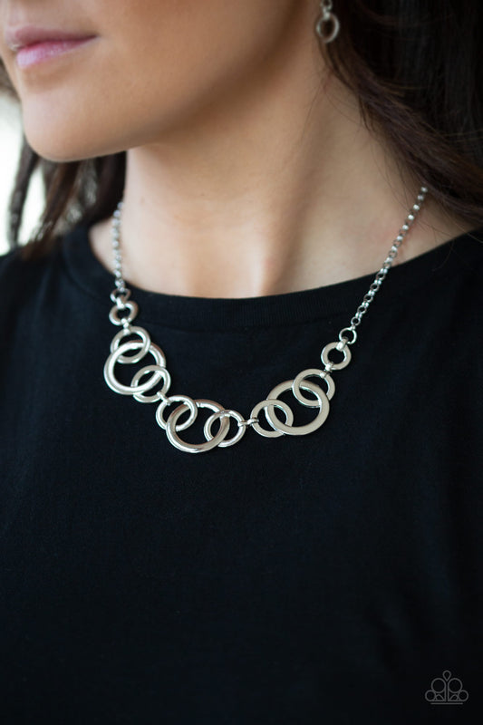 Going in Circles Paparazzi Accessories Necklace with Earrings