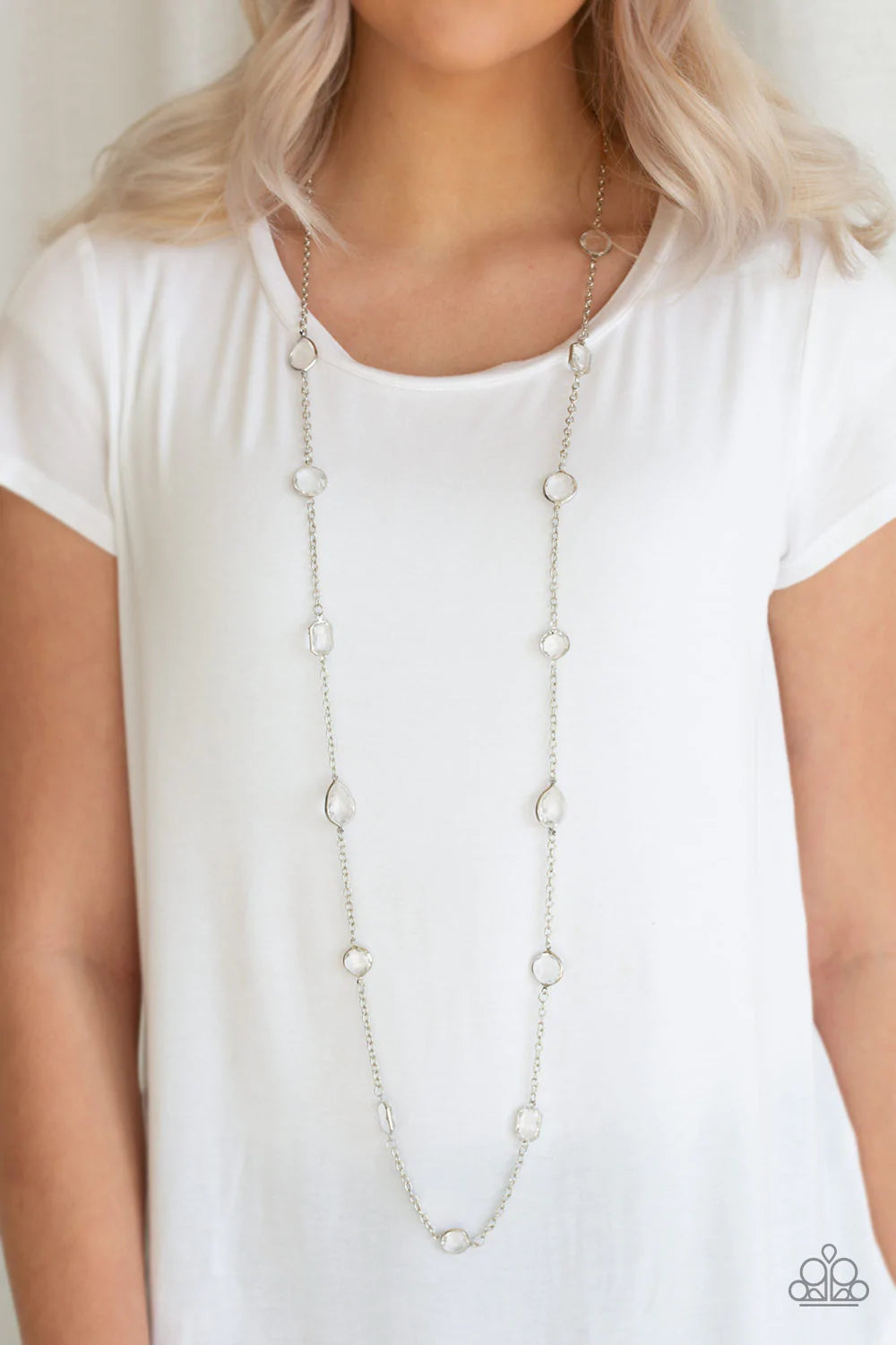 Glassy Glamorous Paparazzi Necklace with Earrings Silver