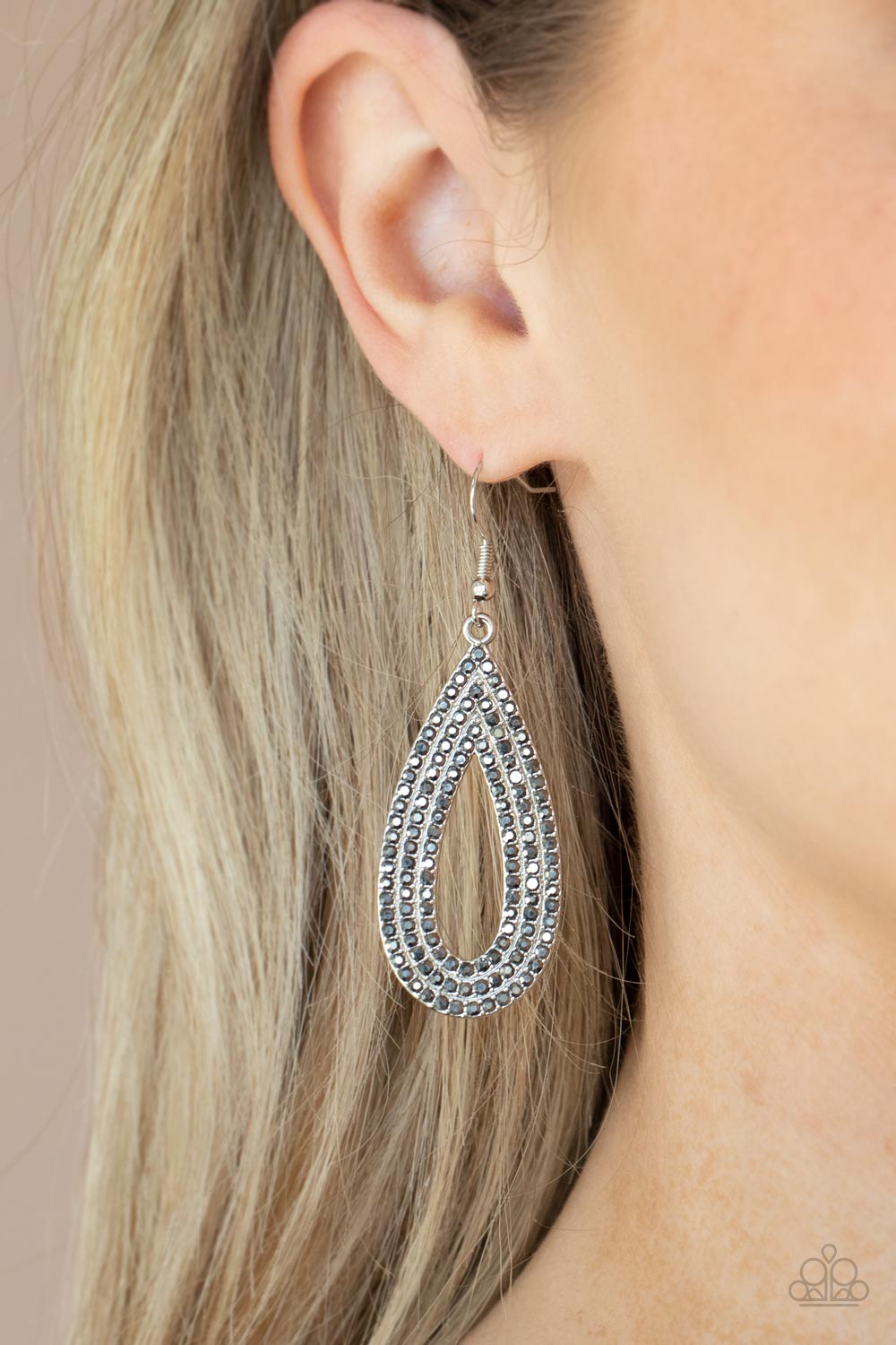Exquisite Exaggeration Paparazzi Accessories Earrings Silver
