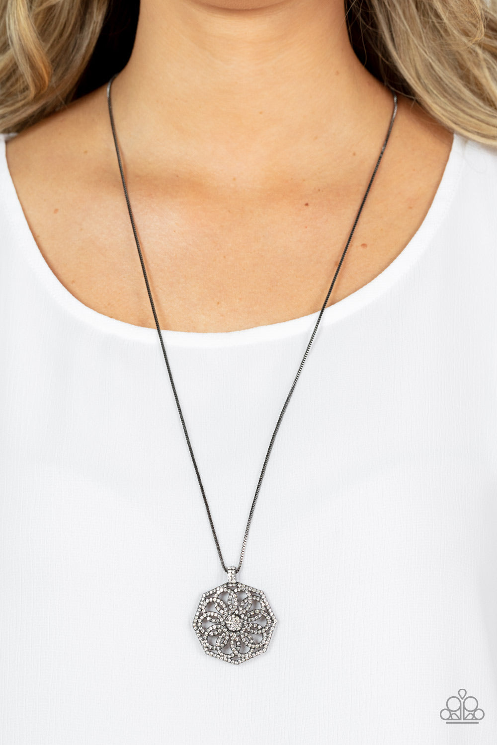 Botanical Bling Paparazzi Accessories Necklace with Earrings