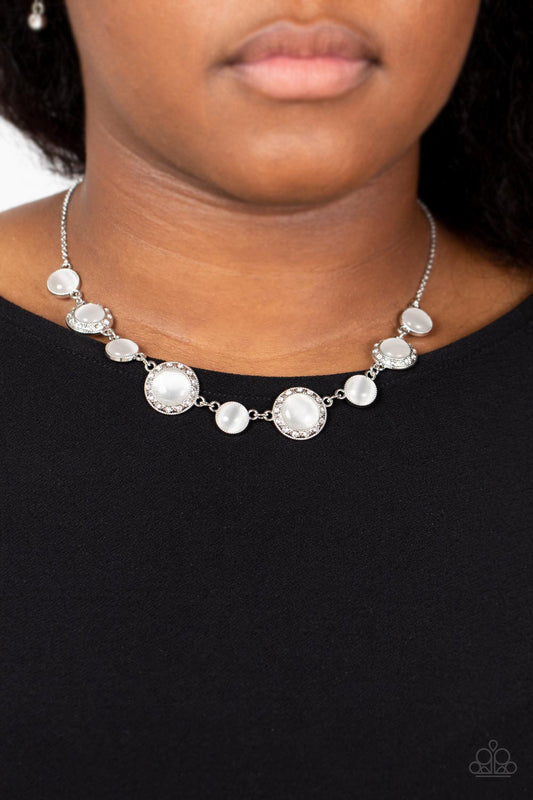 Too Good to BEAM True Paparazzi Accessories Necklace with Earrings