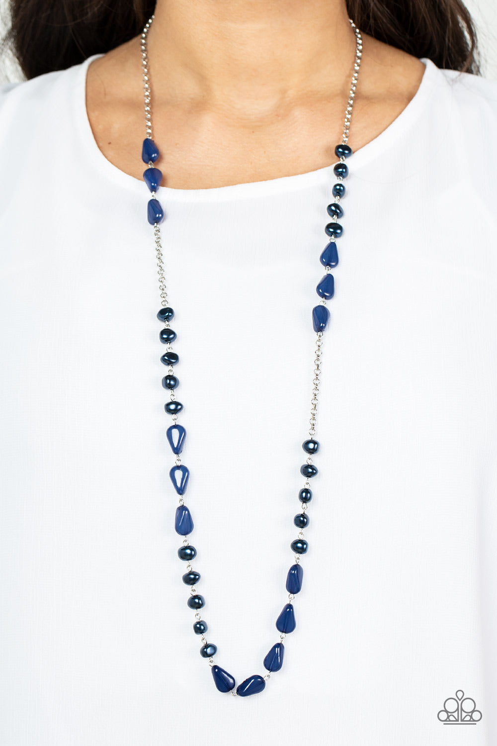 Shoreline Shimmer Paparazzi Accessories Necklace with Earrings Blue
