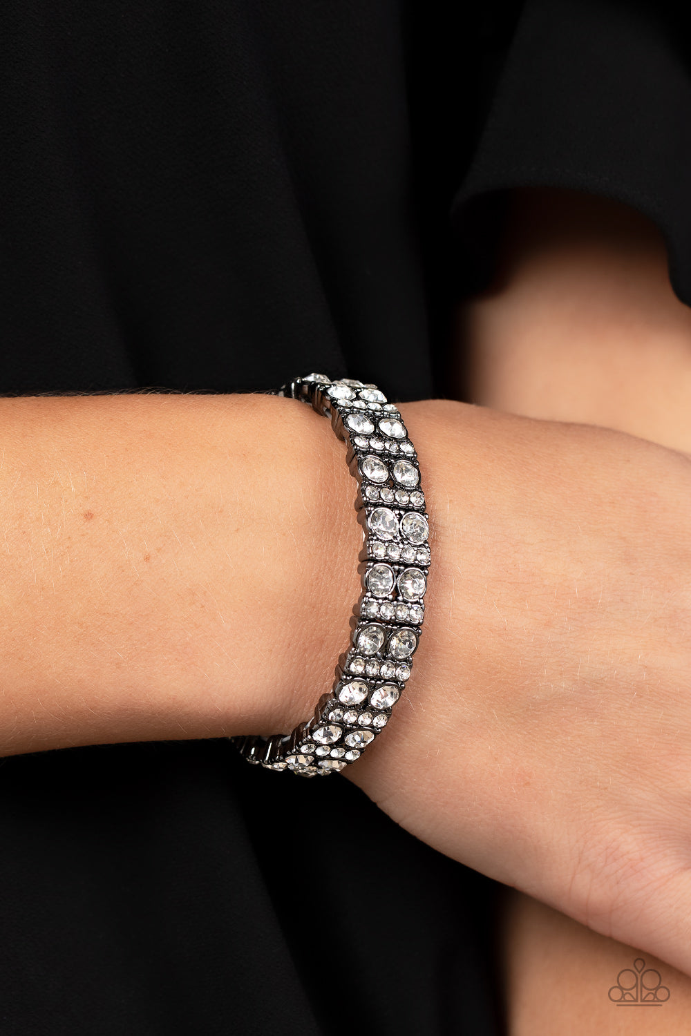 Mic Dropping Drama Paparazzi Accessories Bracelet Black