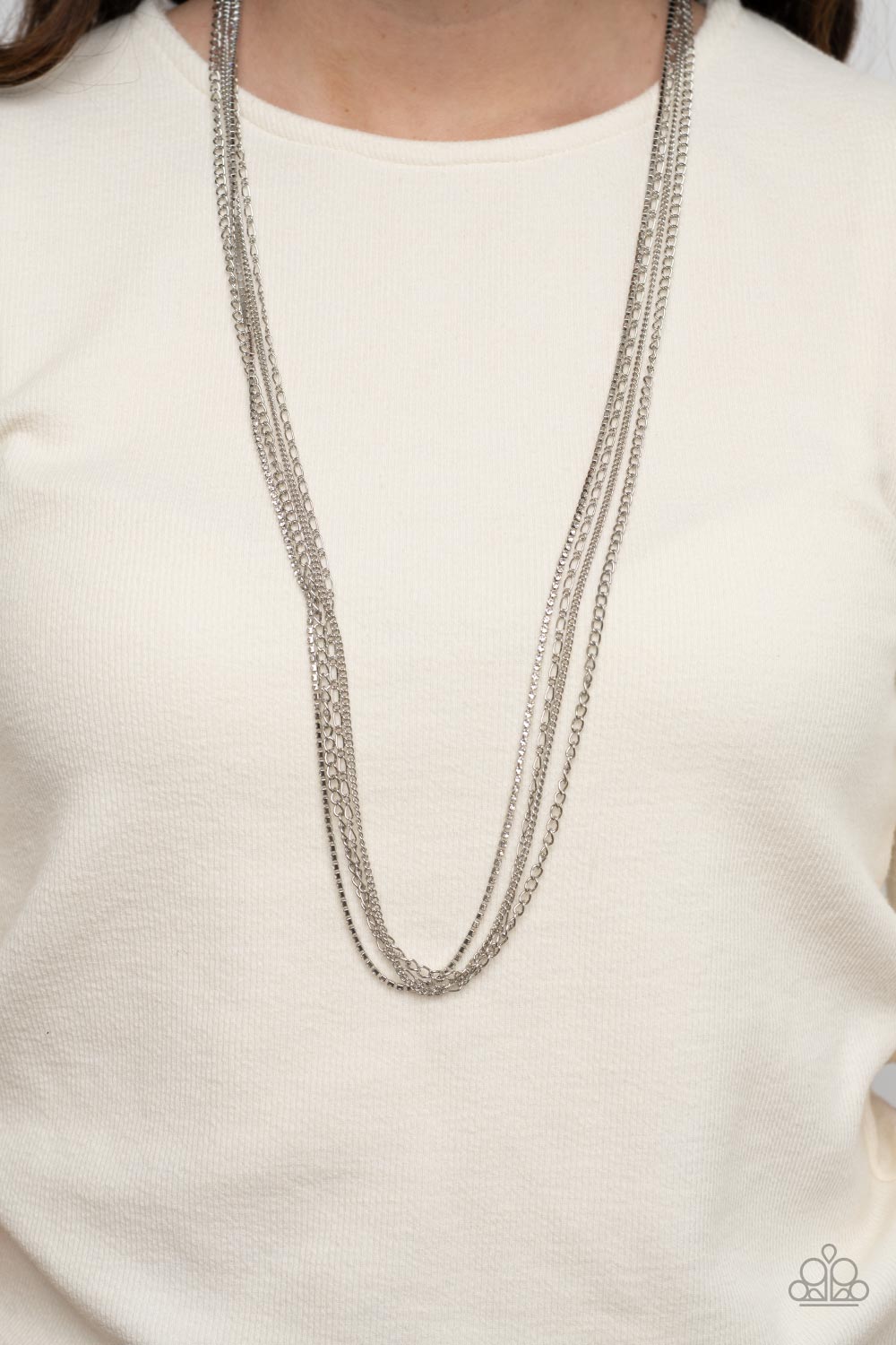 Undauntingly Urban Paparazzi Accessories Necklace with Earrings - White
