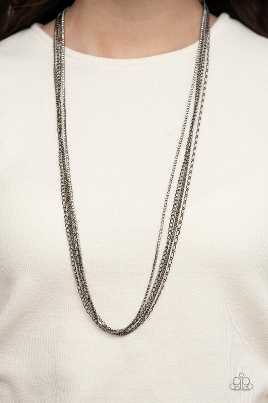 Undauntingly Urban Paparazzi Accessories Necklace with Earrings