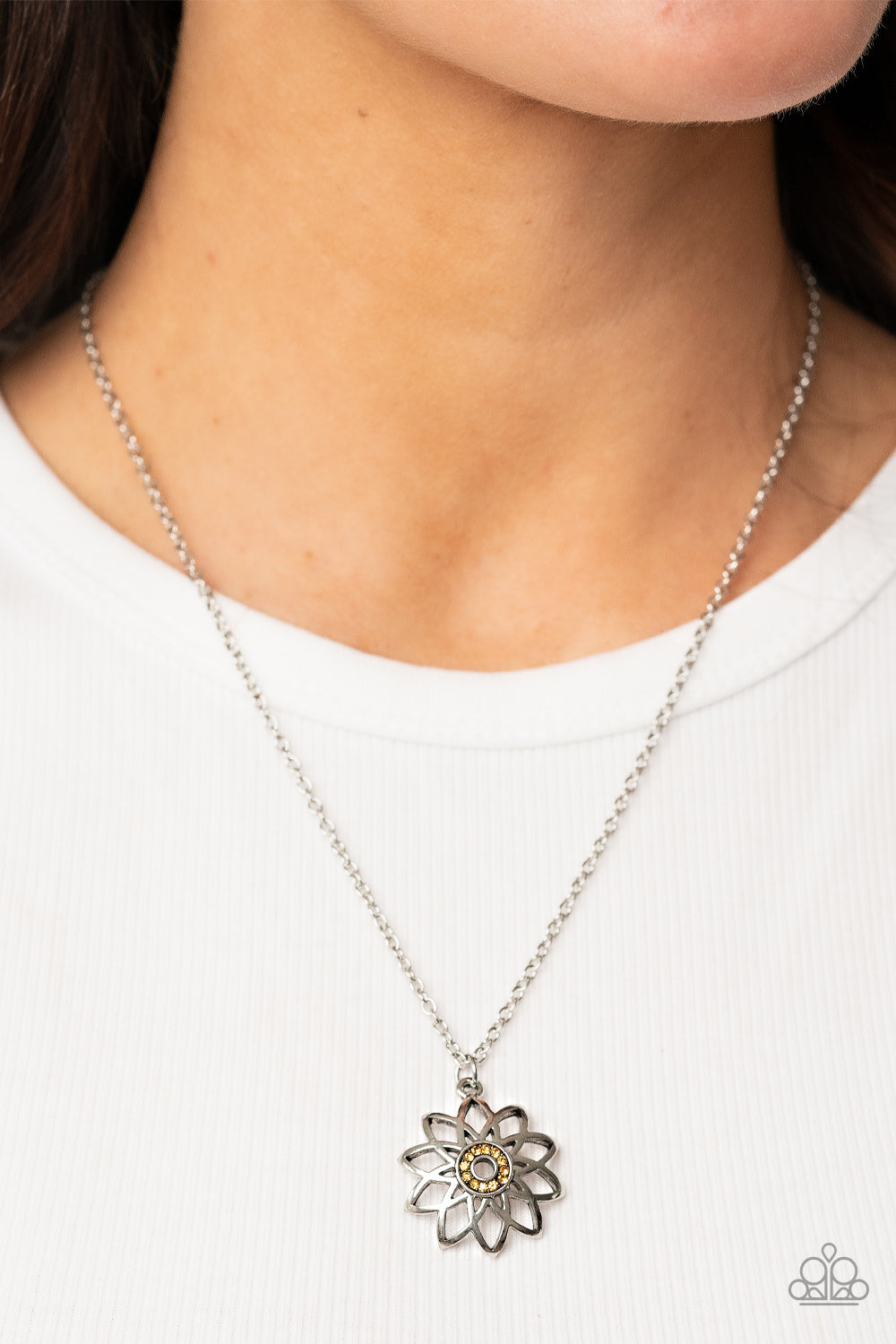 Farmstead Fairytale Paparazzi Accessories Necklace with Earrings Yellow