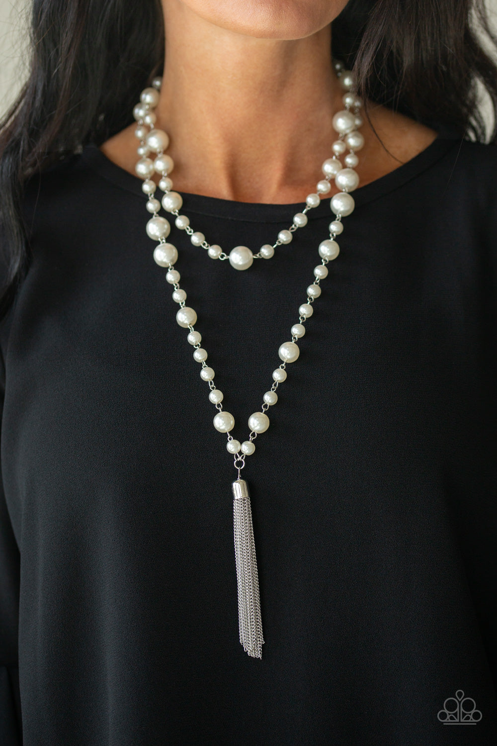 Social Hour Paparazzi Accessories Necklace with Earrings