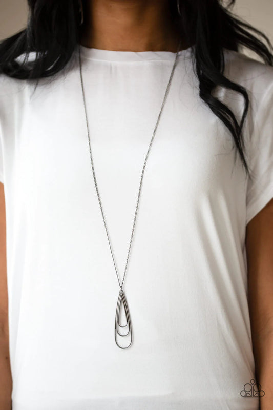 The Big Three Paparazzi Accessories Necklace with Earrings