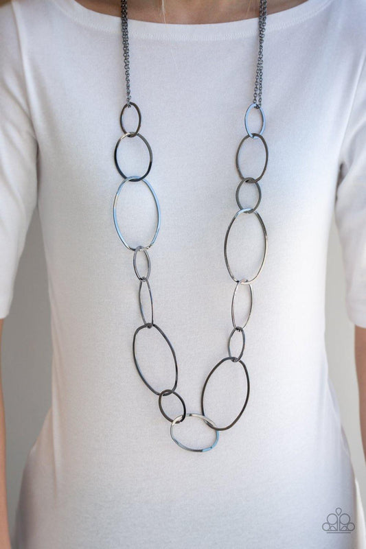 City Circuit Paparazzi Accessories Necklace with Earrings Black