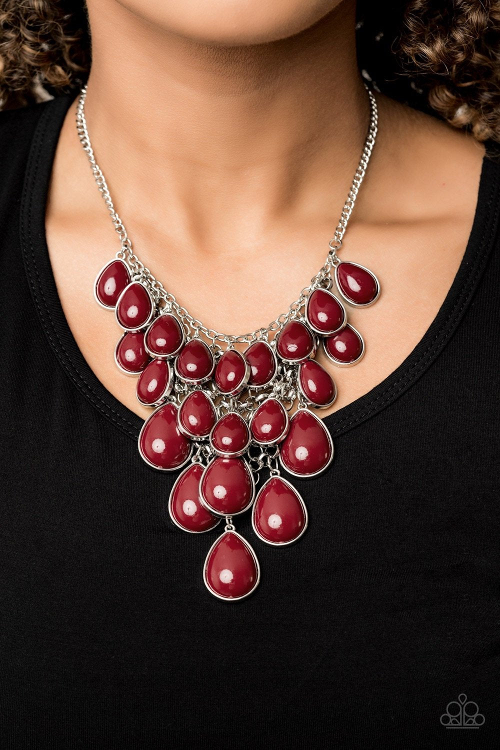 Shop til You Drop Paparazzi Accessories Necklace with Earrings